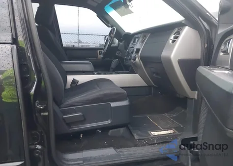 2015 Ford Expedition Xlt z USA, uszkodzony, nr VIN 1FMJU1HT8FEF25554